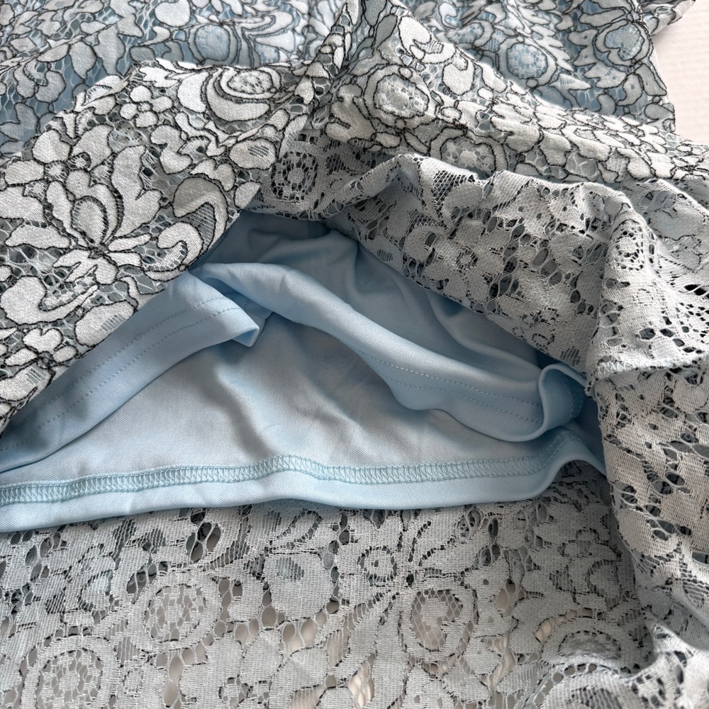 PrettyLittleThing Women’s Dusty Blue Lace Ruffle‎ Detail Midi Dress Size 8 New - Picture 13 of 15